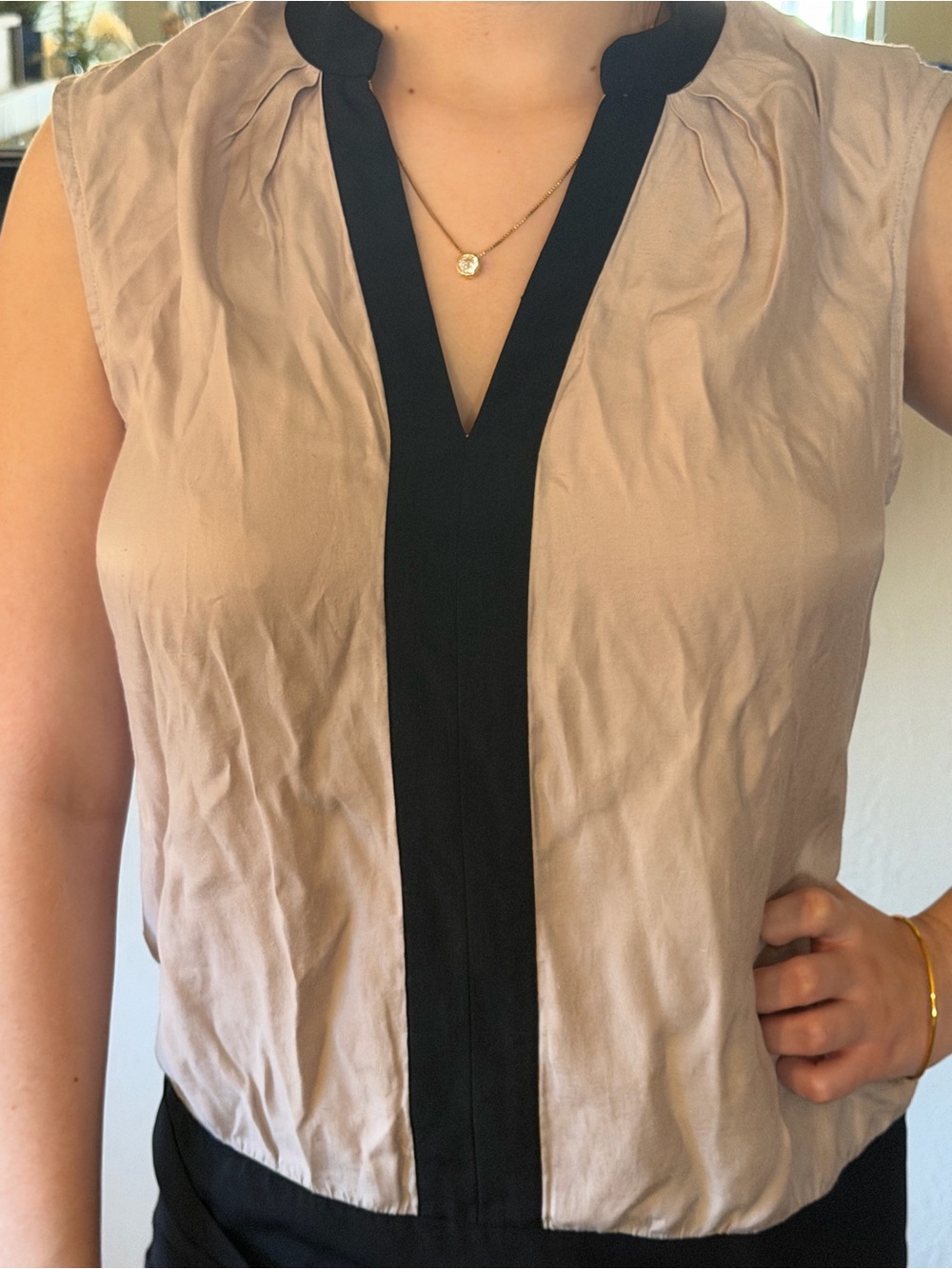 Calvin Klein Sleeveless Colorblock Blouse | Beige & Black | XS
